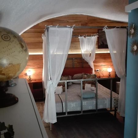 La Casa Del Comandante Villa Sulzano Buitenkant foto