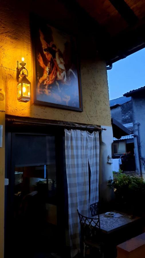 La Casa Del Comandante Villa Sulzano Buitenkant foto
