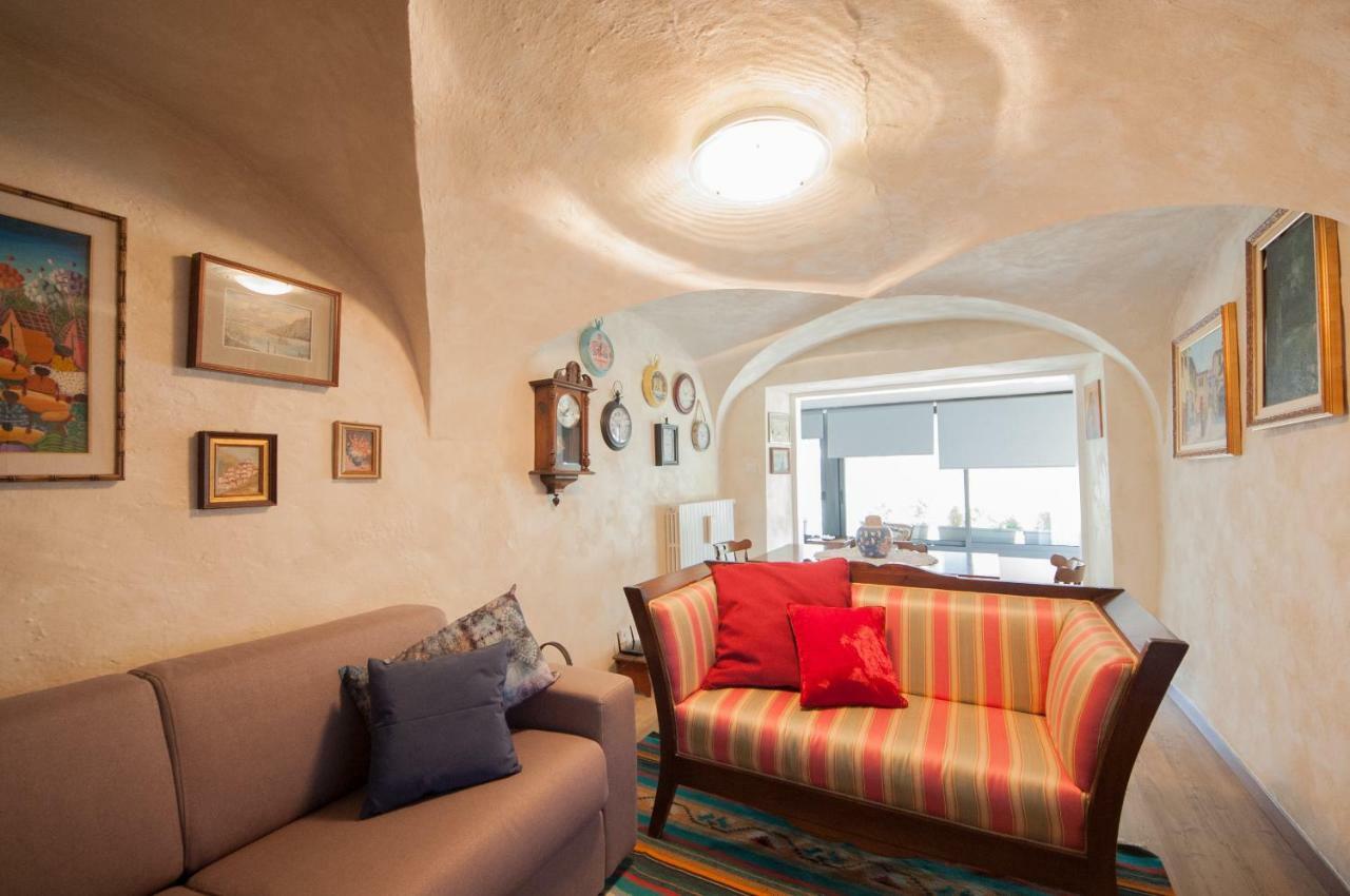 La Casa Del Comandante Villa Sulzano Buitenkant foto
