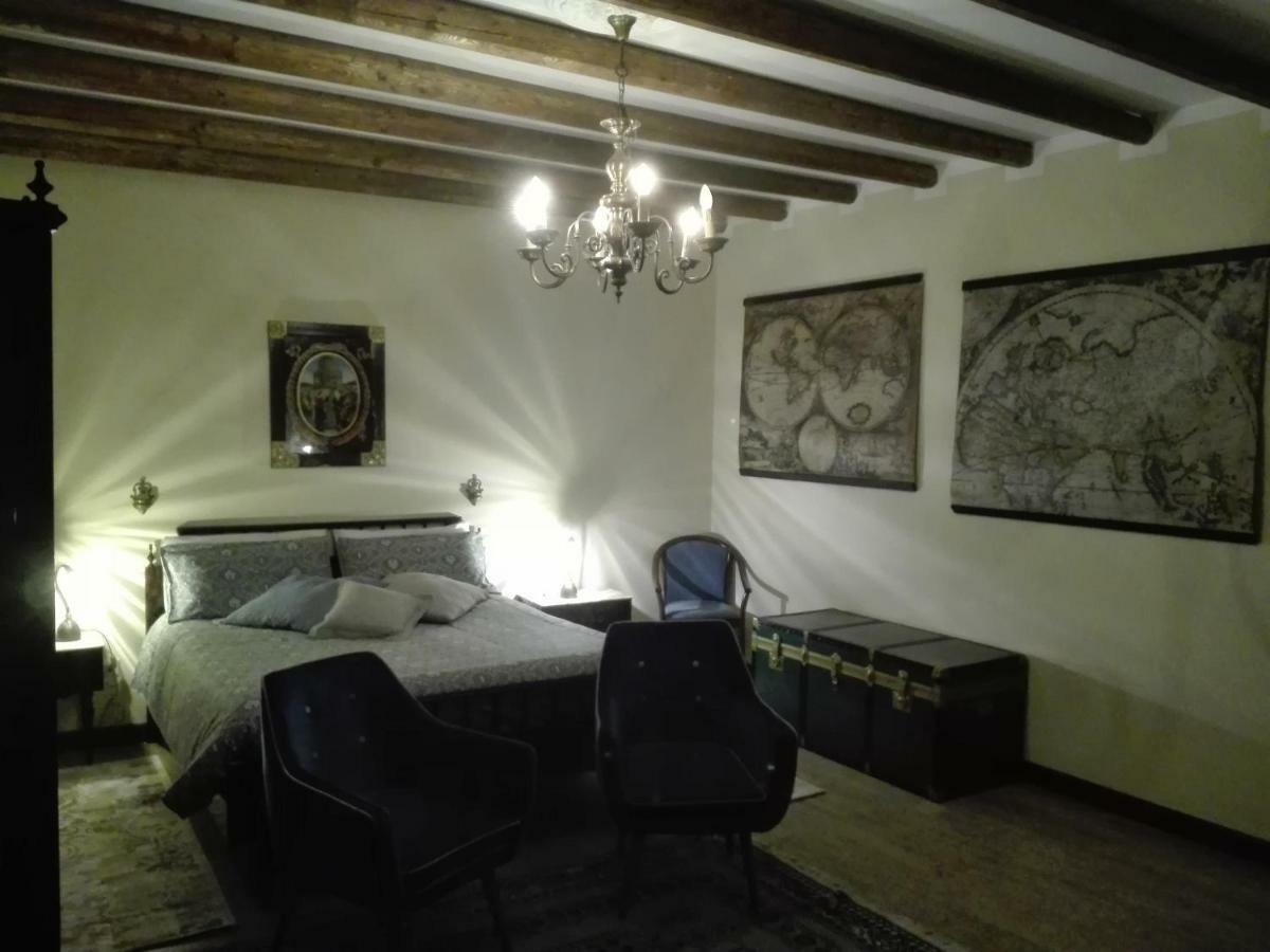 La Casa Del Comandante Villa Sulzano Buitenkant foto