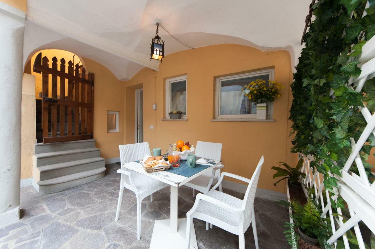 La Casa Del Comandante Villa Sulzano Buitenkant foto